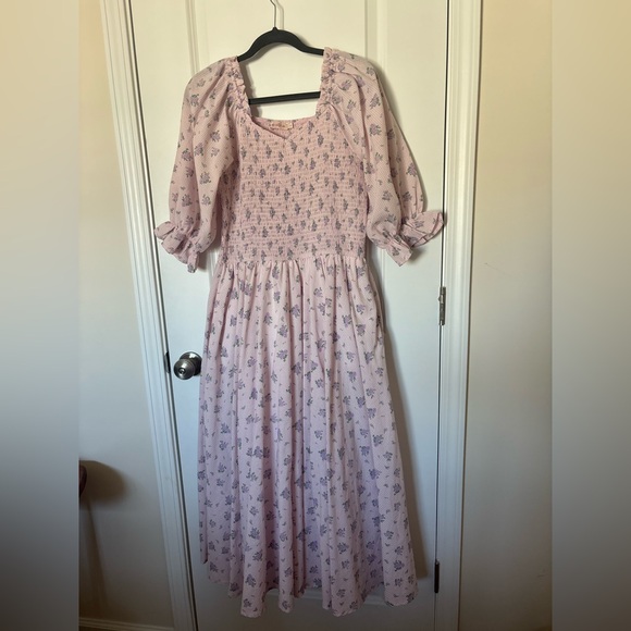 Ivy City Co Dresses & Skirts - Ivy City Co Light Pink Floral Long Sleeve Maxi Dress